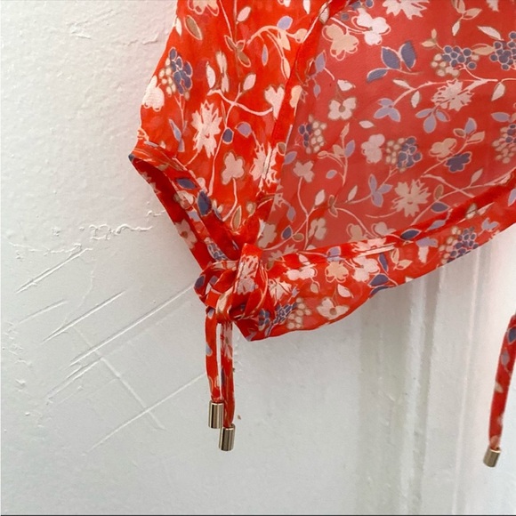 Veronica Beard 100% Silk Floral Cold Shoulder Blouse Red Tie Bow Sleeves - Picture 9 of 11